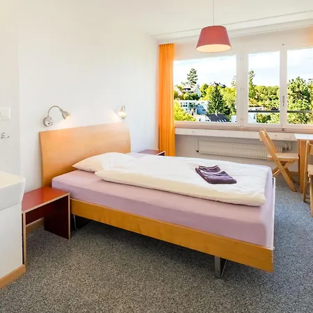 شباب 77 بيرن بيت شباب برن